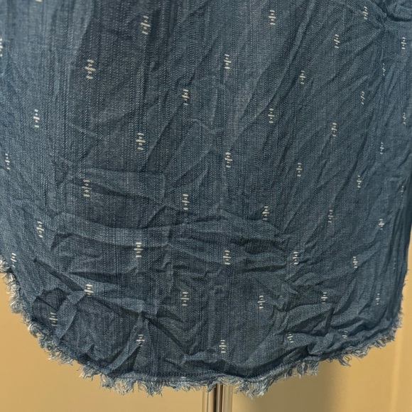 Cloth and Stone light wash Jean button up dress size small like new - Picture 7 of 7